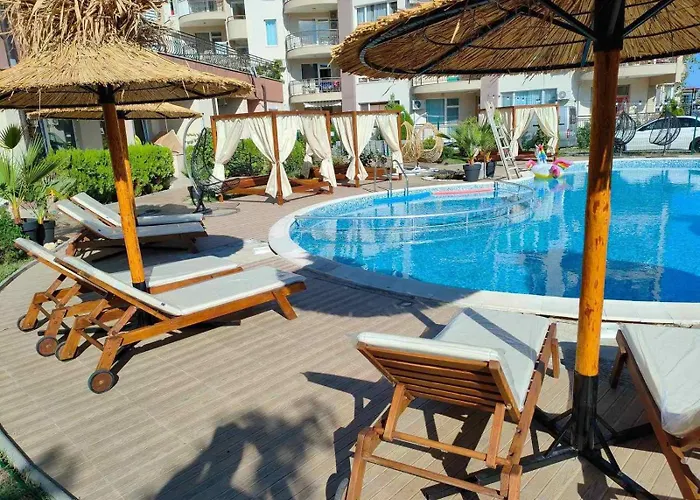Larenta Sveti Vlas, Ulitsa Cherno More 12